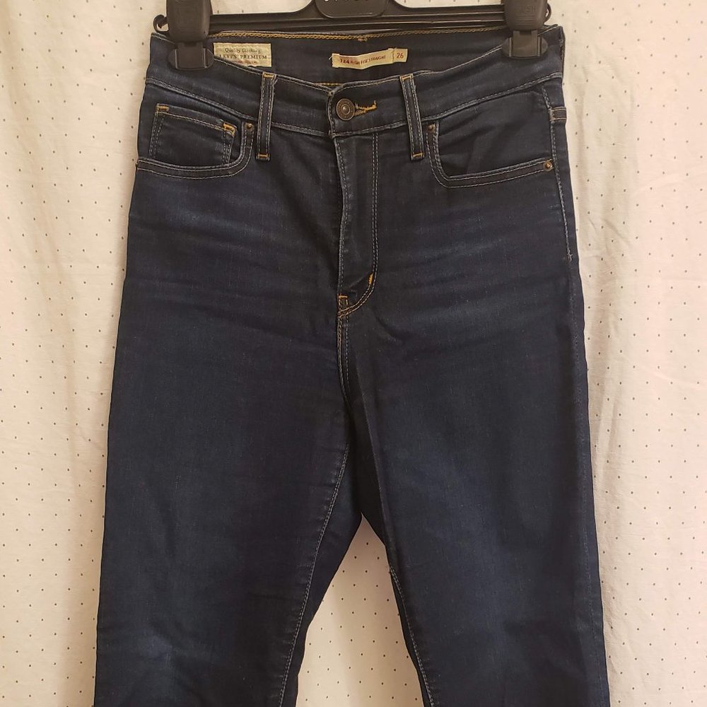 LEVI'S SIZE 26 HIGH RISE SLIM STRAIGHT JEANS